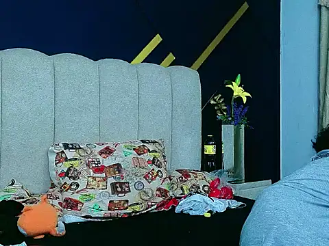 NikiEvanz: онлайн-секс-чат