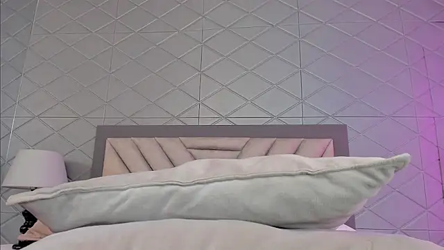 EvonnyMilk Live XXX-chat