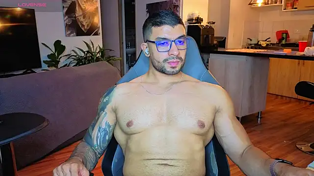 Michael_Diamond Show Webcam