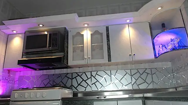 CrisOzzz Live XXX-Chat