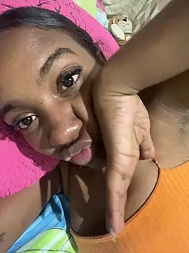 Emi_rousse 라이브 XXX 채팅