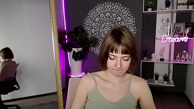 EchoScribe Adlı Modelin Canlı XXX Sohbeti