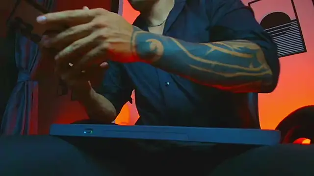 Chat XXX ao vivo de ALPHA_DOMINUS_