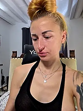 XXX chat uživo modela kylie_blck