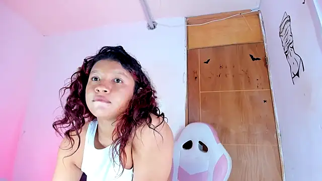 Emily_Coper18 live XXX chat