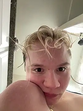 XXX chat uživo modela Cutiepiespanks