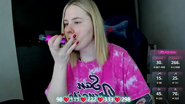 XXX chat uživo modela Olivia_Munk