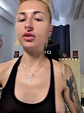 دردشة kylie_blck الجنسية المباشرة