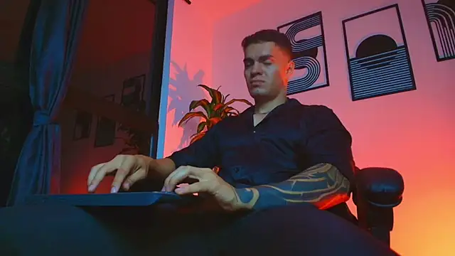 ALPHA_DOMINUS_ 网络视讯表演