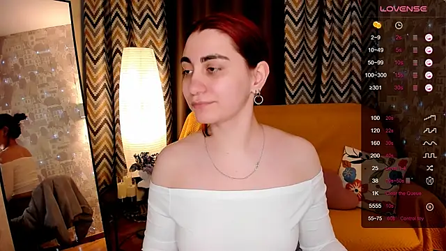 XXX chat uživo modela hannacheekss_