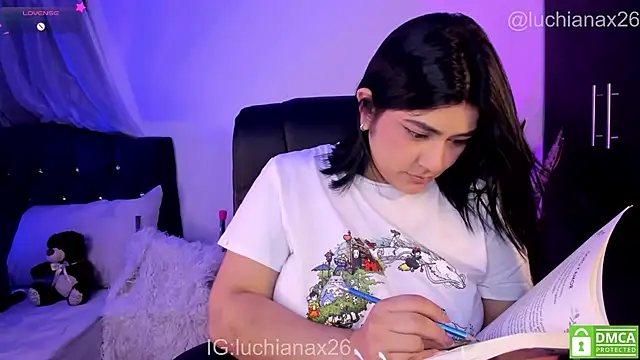 XXX chat uživo modela lucy26_