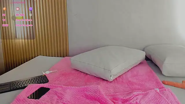 lua_rosse's Live XXX Chat