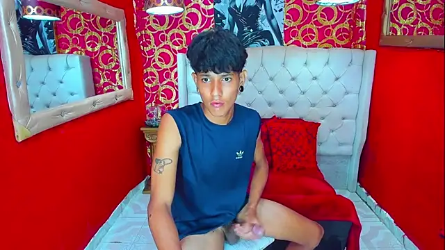 عرض كام straightyoungpein