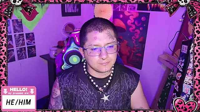 Show modela masterkevinftm na web-kameri