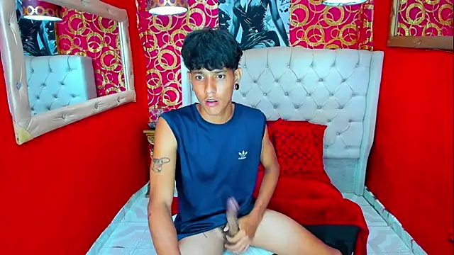 straightyoungpein Webcam-Show