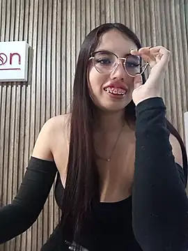 Chat XXX en directo de Valk_submissive