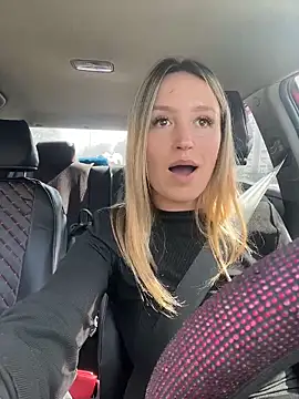 StasyWood Adlı Modelin Canlı XXX Sohbeti