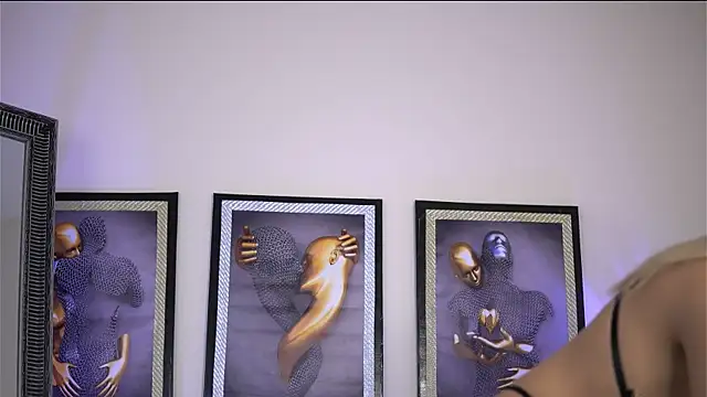 แชท XXX สดของ SophiaPotts