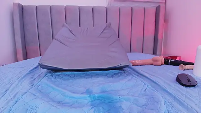 freyhasmith_: онлайн-секс-чат