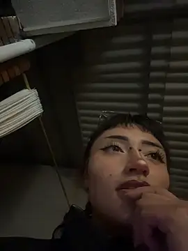 دردشة baby_akuma الجنسية المباشرة