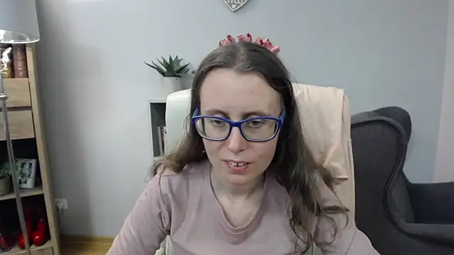 sweetxLizzy Adlı Modelin Canlı XXX Sohbeti