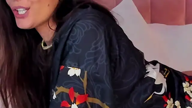 NicolleStark Adlı Modelin Canlı XXX Sohbeti