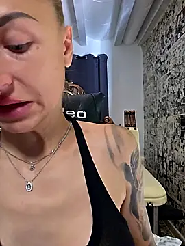 Živý XXX chat kylie_blck