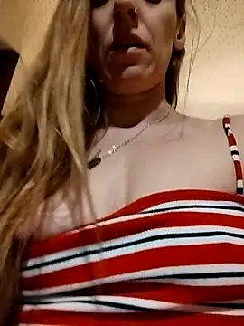 Chat XXX en directo de eatmeplease44