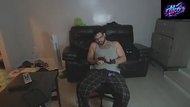 Zander823's Live XXX Chat