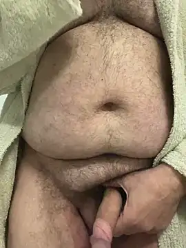 ANONIMO7735: διαδικτυακό σόου στην κάμερα