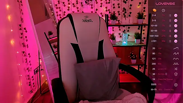 AnyaTaylor_ Live XXX-chat