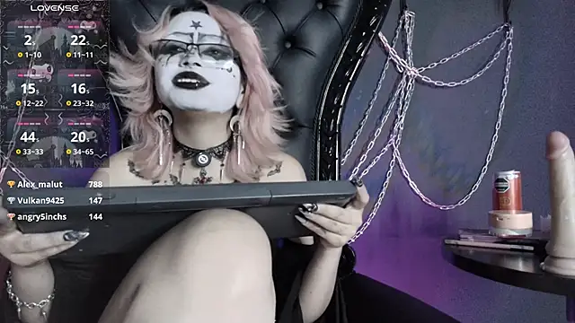 Navier__: онлайн-секс-чат