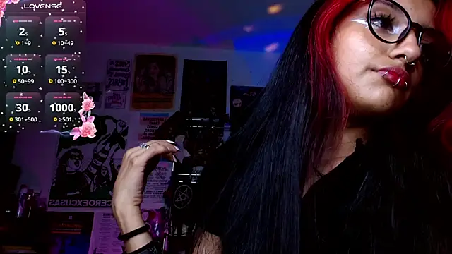 แชท XXX สดของ carolinerue