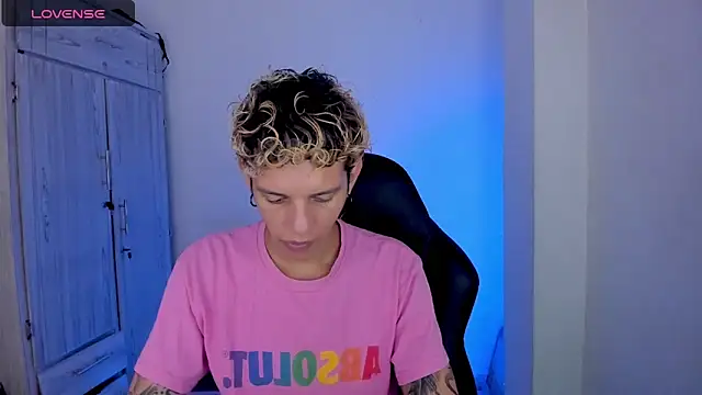 tylernova 라이브 XXX 채팅