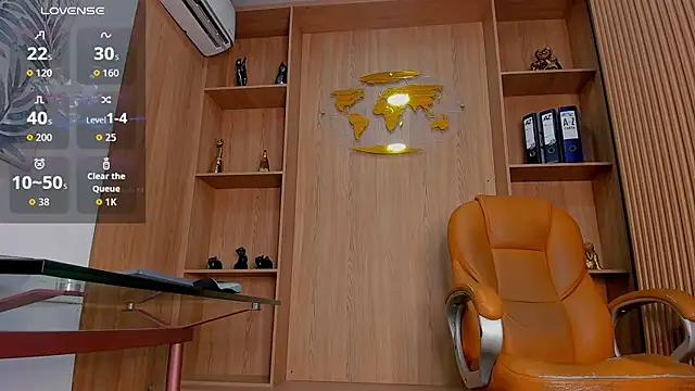 XXX chat uživo modela George_Diesell