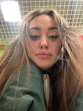 Chat +18 de KiraSunshine ao vivo