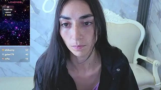 Maily_a_ – Naživo XXX chat