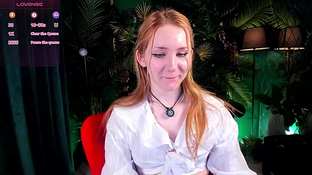 Lira_Yummy Live XXX Chat