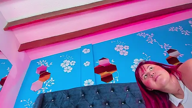 Issa_Clark01 élő XXX-chatje