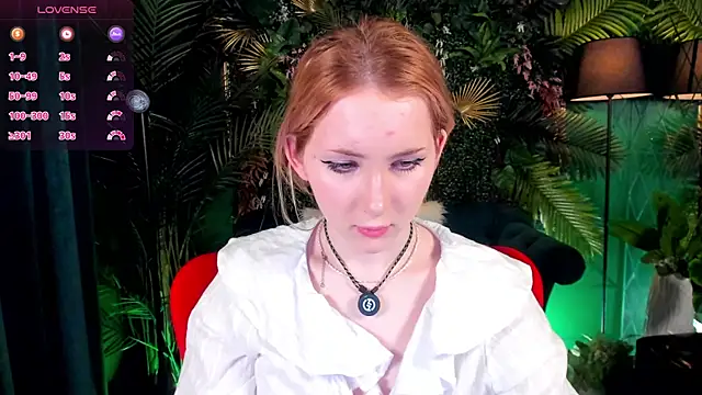 Lira_Yummy Live XXX-chat