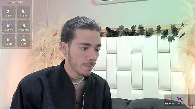 AngeloRoush Webcamshow