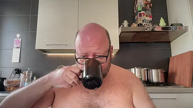 theitalianbear Show Webcam