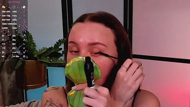 LianaFord Live XXX-chat