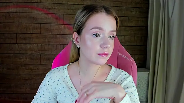 MilanaBalmain 现场XXX聊天