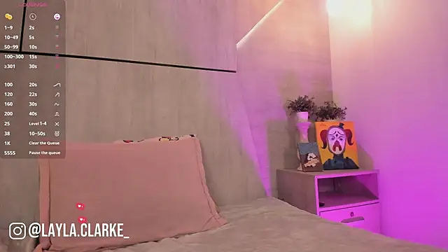 Layla_Clarke: απευθείας συνομιλία ΧΧΧ