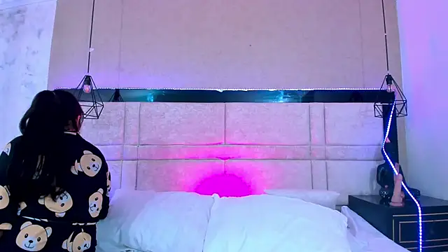 CloheBell: απευθείας συνομιλία ΧΧΧ