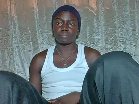 Онлайн чат XXX darkerberryguy