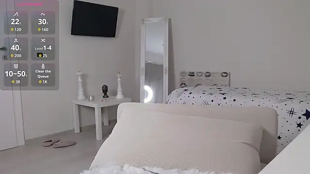 InesNova: απευθείας συνομιλία ΧΧΧ