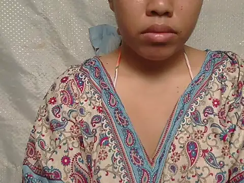 ChubbyButty Adlı Modelin Canlı XXX Sohbeti