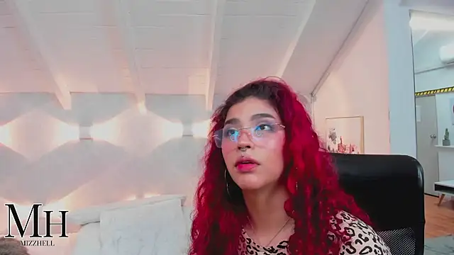 MizzHell Chat XXX in diretta